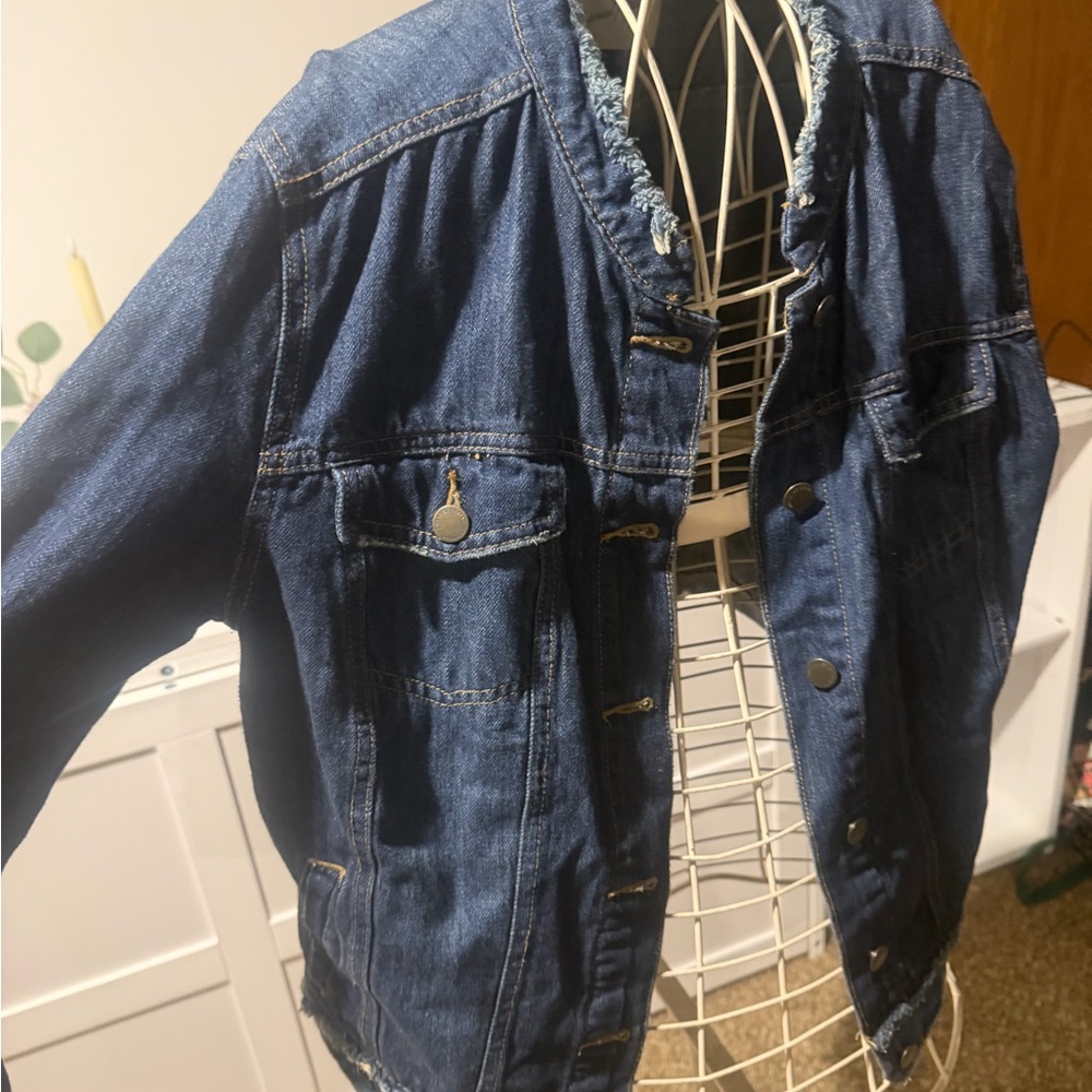 Universal Thread Dark Blue Denim Jean Jacket - Picture 2 of 6